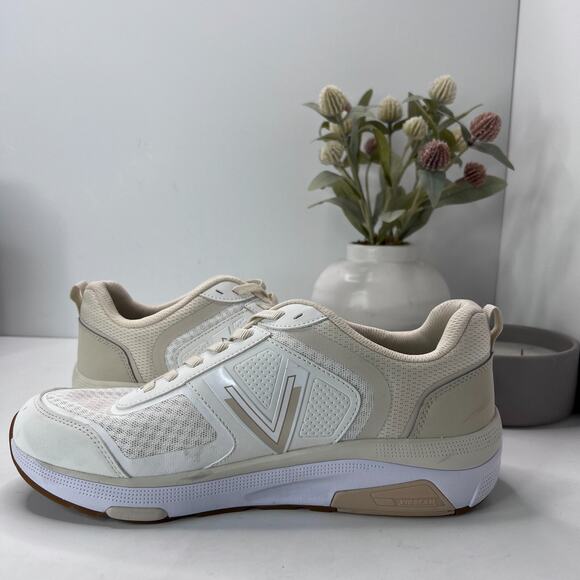Vionic Walk Strider 001 Lace Up Sneaker Cream/Gold Low Top Women's 11 Tried On - Picture 7 of 9